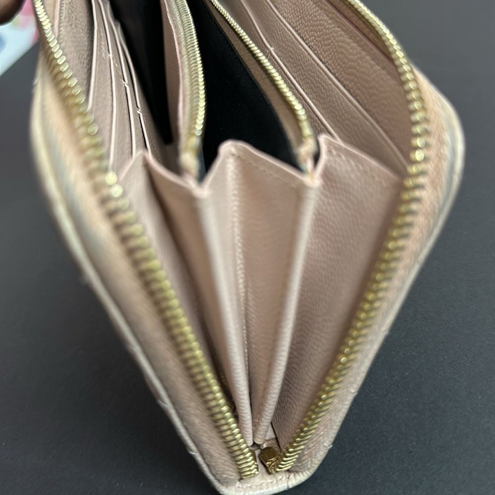 💯Authentic YSL Full Zipped Long Wallet🍀 - Picture 14 of 17